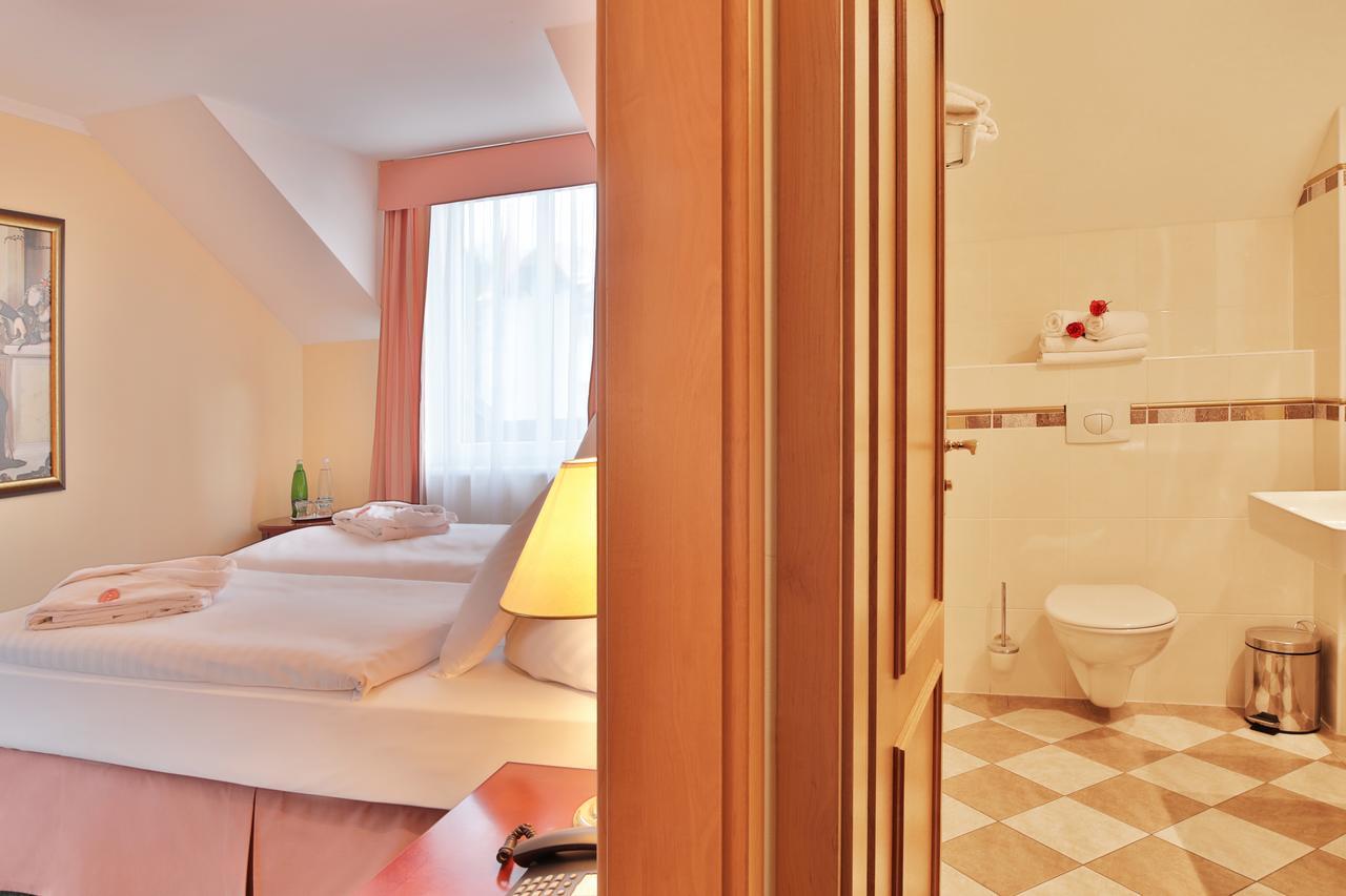 Villa Regent Spa & Wellness Маріанські Лазні Екстер'єр фото